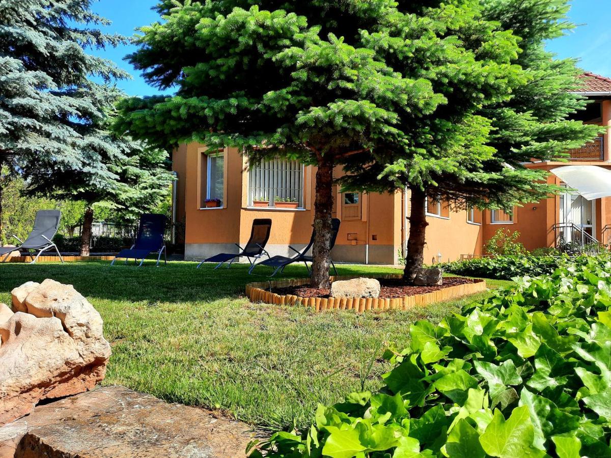 Harmonia Vendeghaz Apartment Balatonalmadi Exterior photo