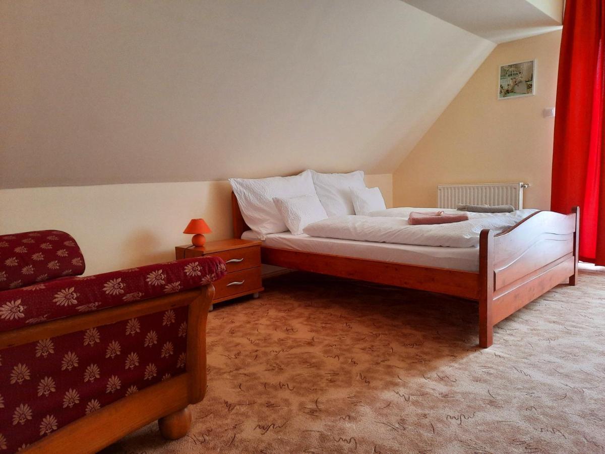 Harmonia Vendeghaz Apartment Balatonalmadi Exterior photo